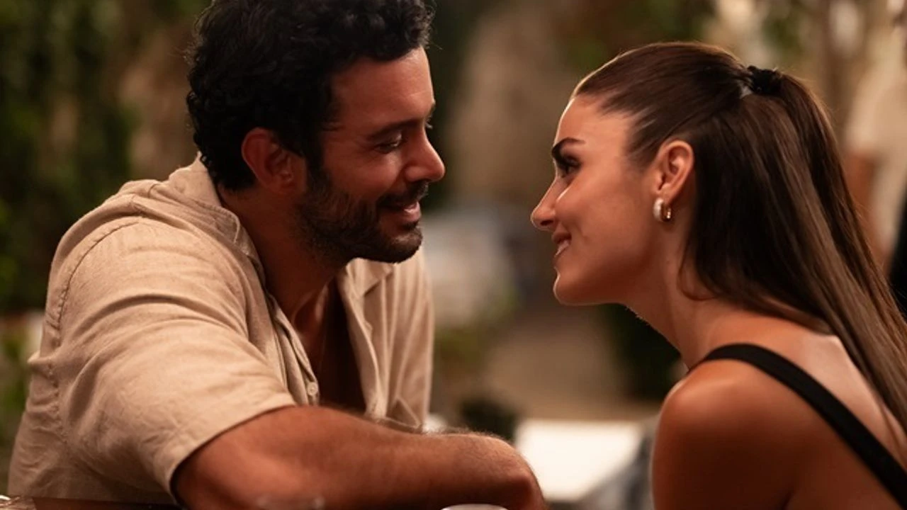Üçüncü buluşma: Hande Erçel ve Barış Arduç yeniden partner oluyor!
