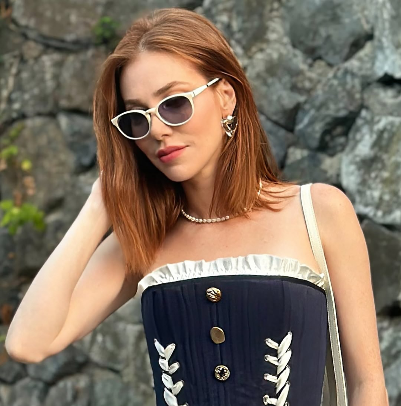 Elçin Sangu 3