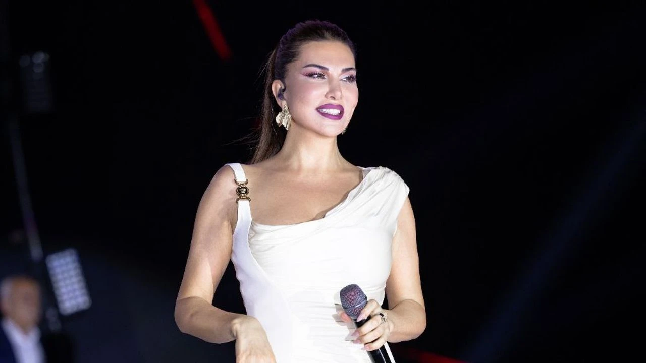 Manisada Ebru Yasar Ruzgari Esti