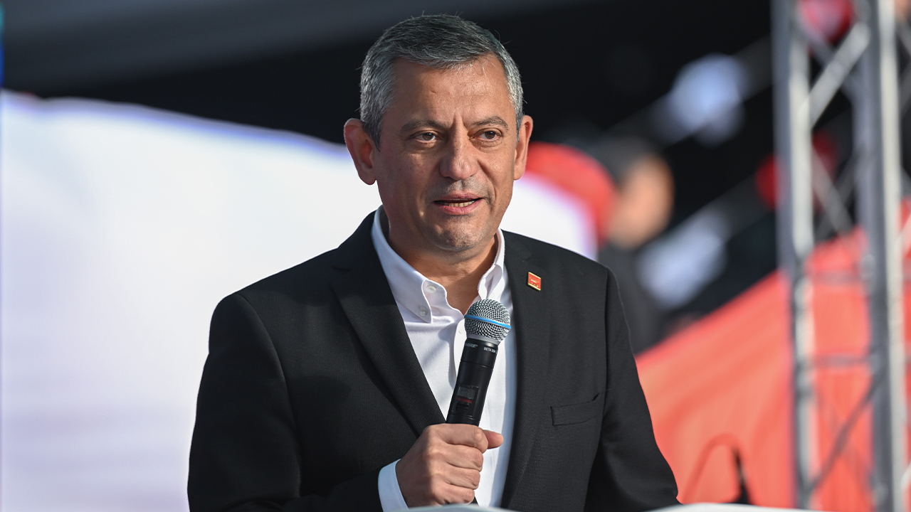 Özgür Özel-39