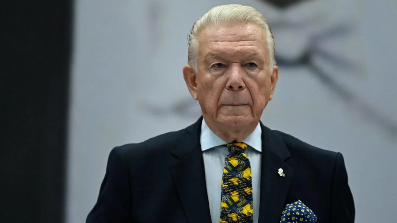 Bu açıklamanın ardından Kılıçdaroğlu’na yakın bazı isimlerden Mengü’ye tepki geldi. Ancak destek de gecikmedi. Gazeteci Uğur Dündar, hayatını kaybeden Şahin Mengü üzerinden gazeteciye sahip çıkan bir paylaşım yaptı.