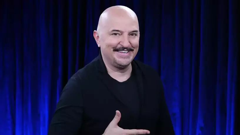 Yavuz Seckin Sahnede Duru 849 2 41