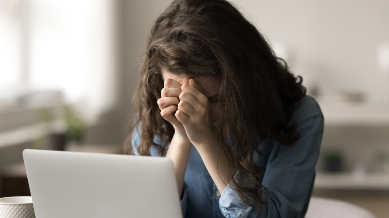 Stresini Yonetemeyen Alzheimera Kapi Acar Ungu