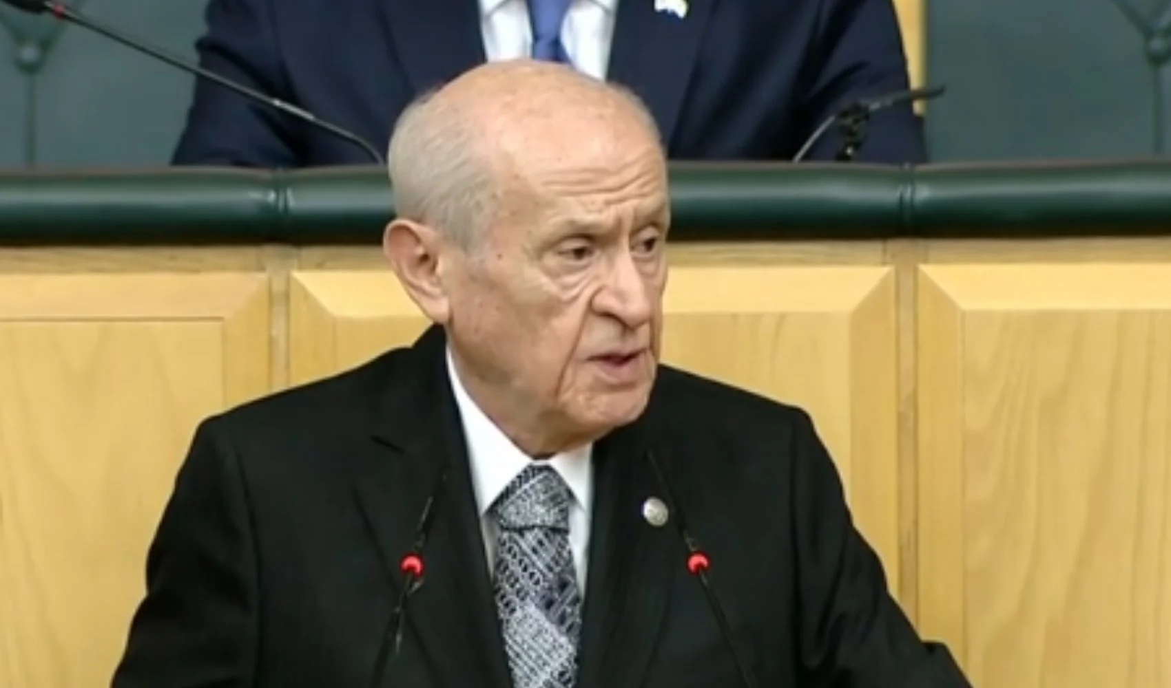 Kapak Bahceli Grup Toplantisinda Konustu Dublor Kullaniyor Oldu Diyen Sarlatanlar 581575