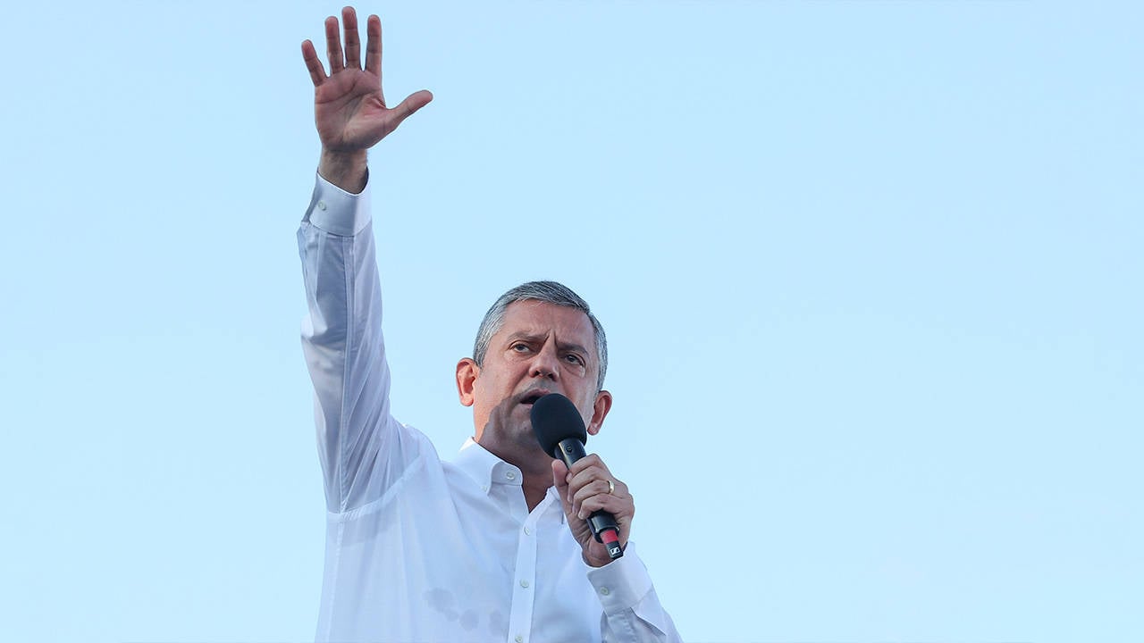 Ozgur Ozel Den Beyoglu Mitingine Davet Adalet Esitlik Ve Ozgurluk Icin 50 Nci Eylemimizde Beyoglu Nda Bulusuyoruz