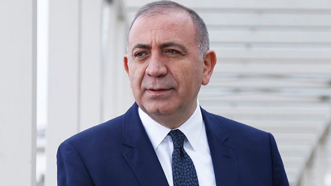 Gursel Tekin Kimdir