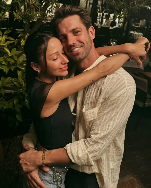 0X0 Cagla Sikel Ogullari Uzay Ve Kuzeyi Paylasti Yavrularimla En Sevdigimiz Yerdeyiz 1737008663253