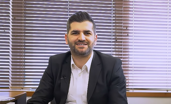 “İlkay Gündoğan yakın çevresine şunu söylüyor: ‘Artık eşim ve çocuğumla birlikte hayatımı Türkiye’de, İstanbul’da devam ettirmek istiyorum. Hatta teknik direktörlük kariyerime de İstanbul’da başlamak istiyorum.’”