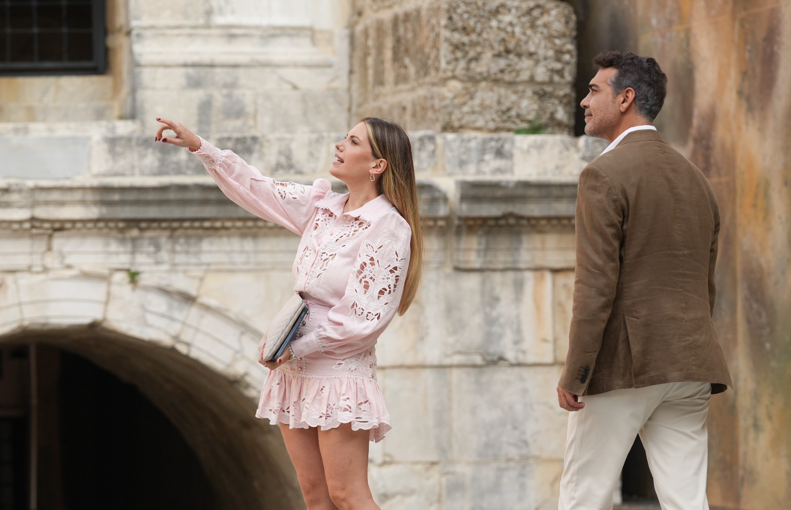 G7 Jph0Y X I A Aqcj L