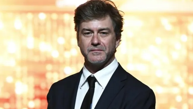 23019073 860X480 580T Cover.jpg