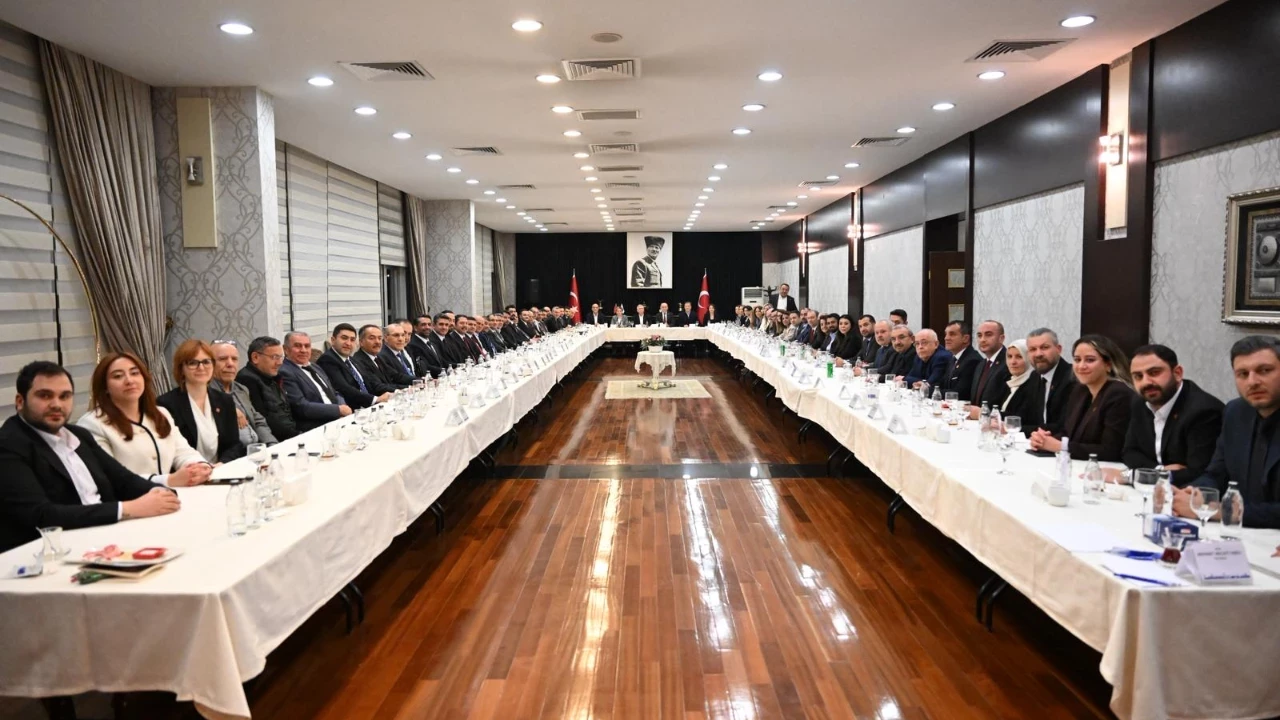 Chpli Belediye Baskanlarindan Ortak Aciklama Sorumlulugumuzu Da Durdugumuz Yeri De Cok Iyi Biliyoruz Lnhl