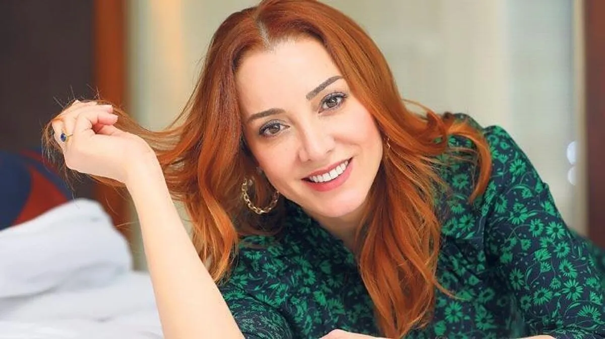 Dolunay Soysert Evli Mi 3