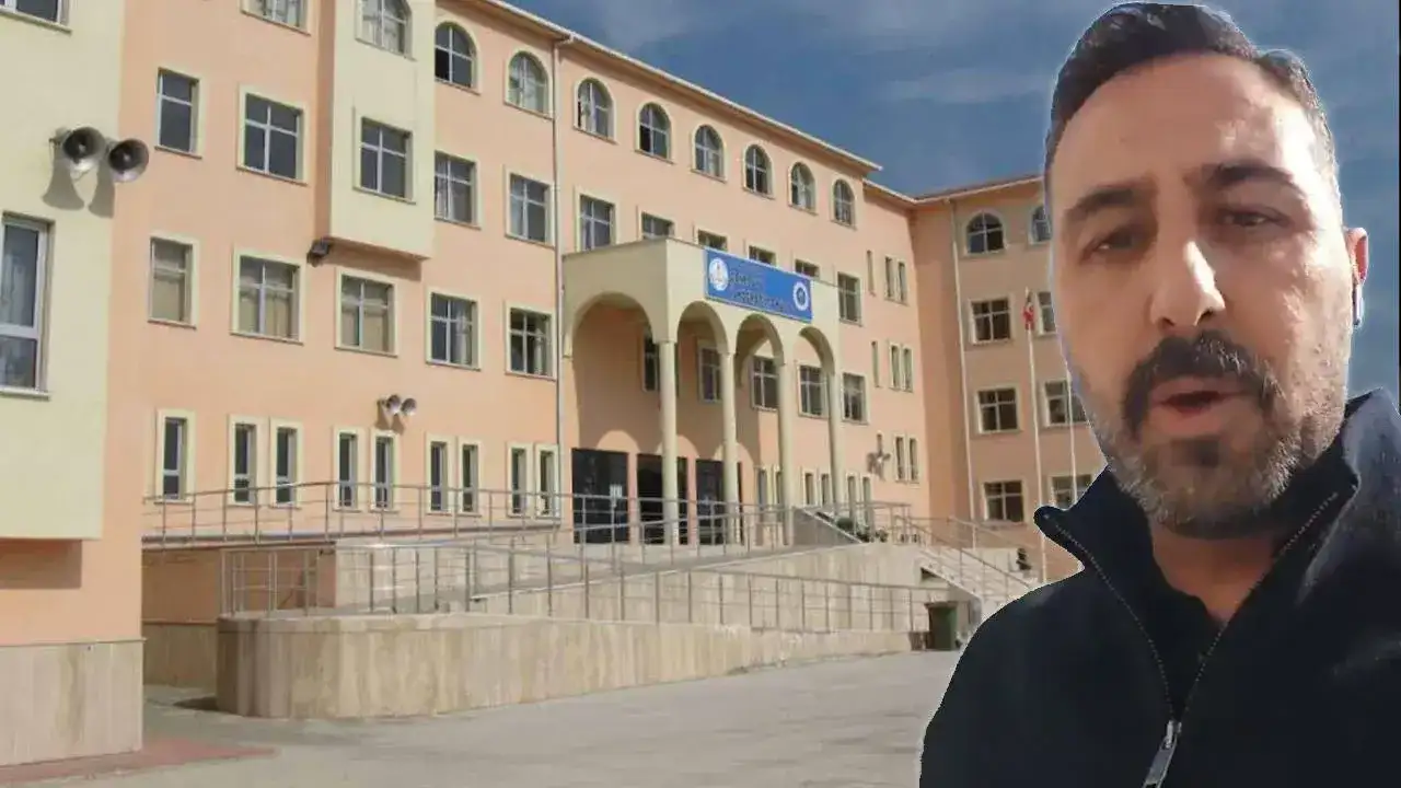 Okul Zilinin Ilahi Ile Degistirilmesine Tepki Gosterdigi Icin Gozaltina Alinan Veli Adliyeye Sevk Edildi