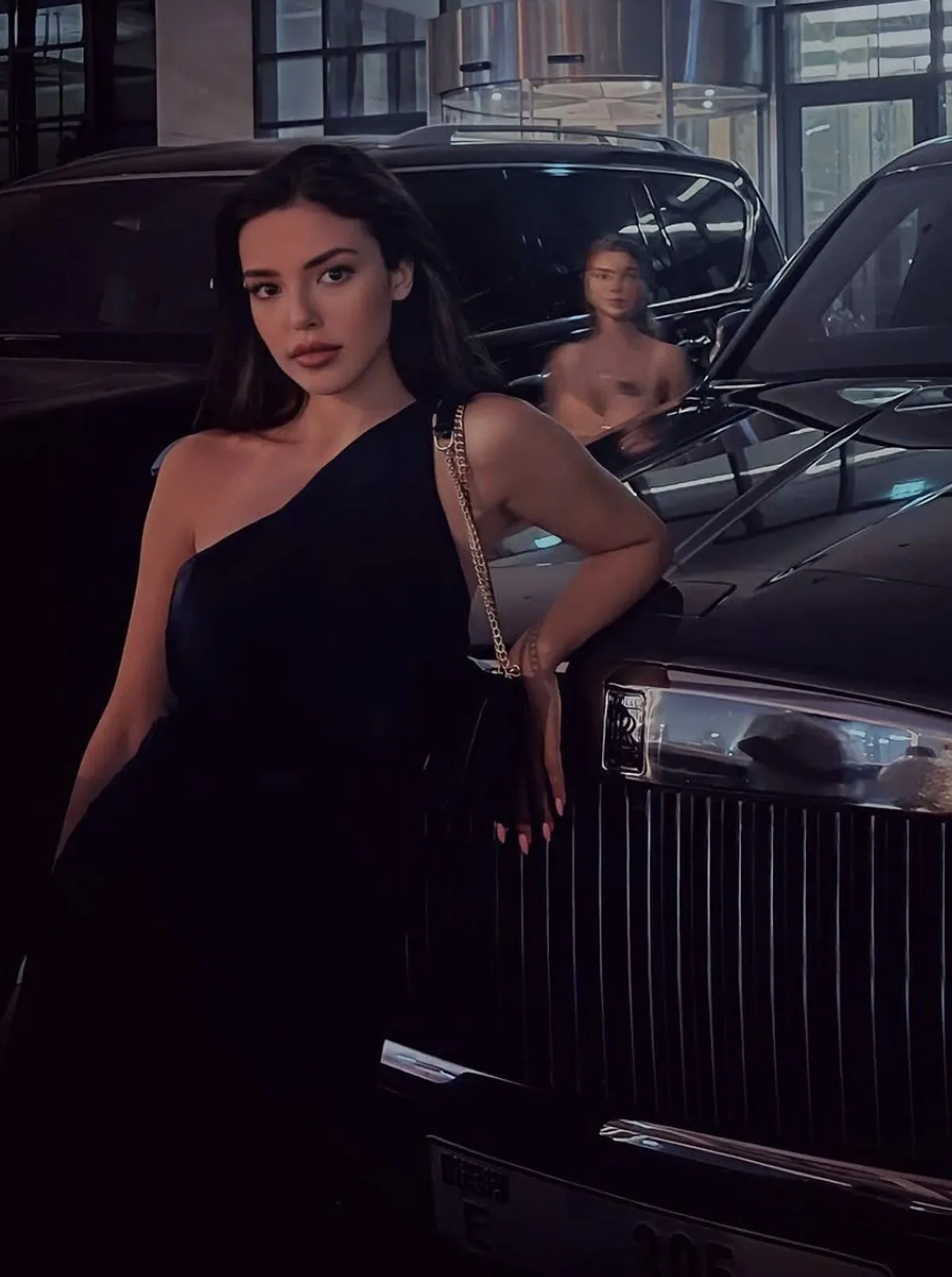 S 695368A0769366Ac5C69328C0B486A769C4610C0 1