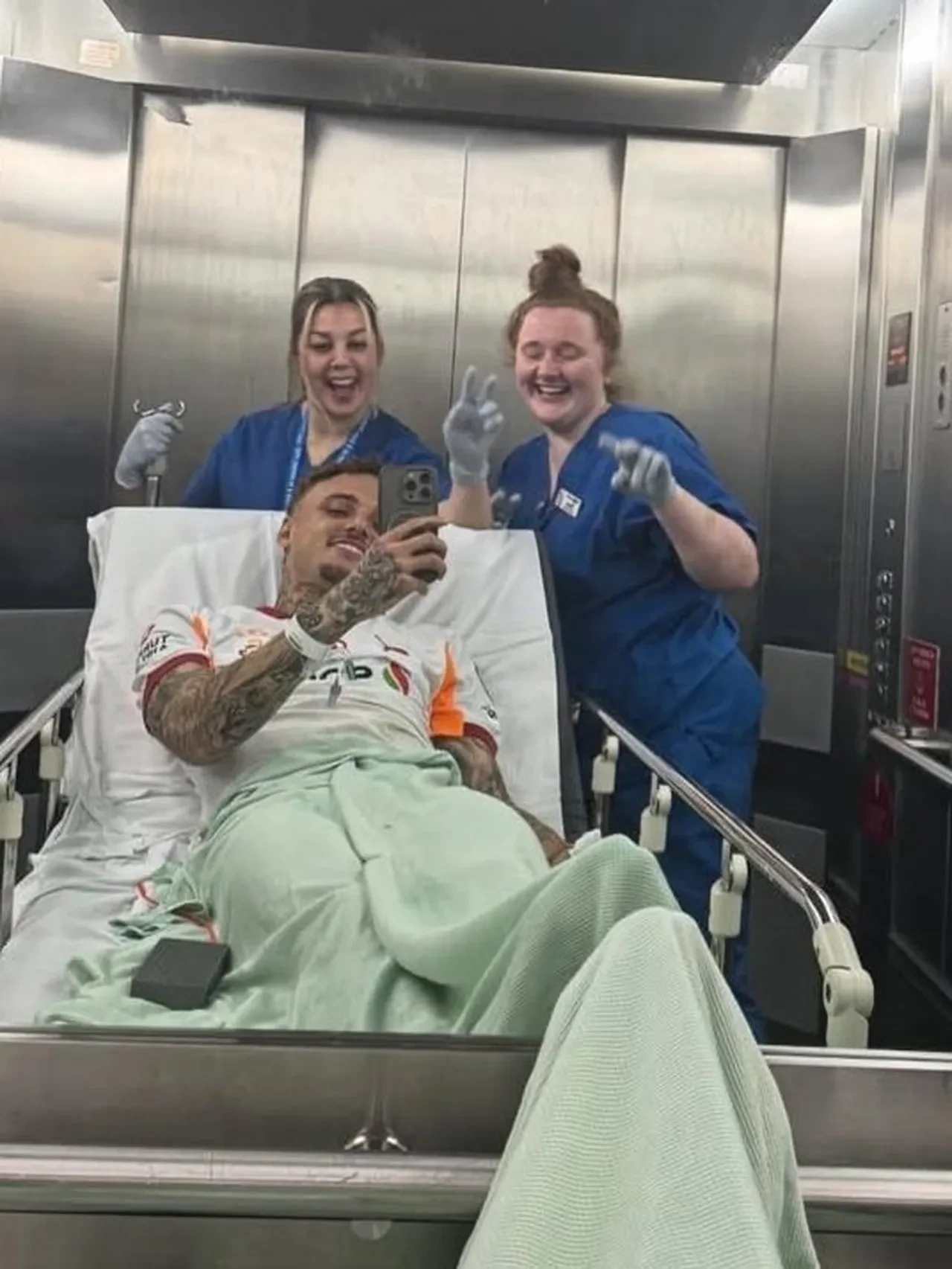 Parmaginda Kopma Meydana Gelmisti Noa Lang Ameliyat Oldu Yildiz Oyuncudan Paylasim Ge 3289200 202603191253 3