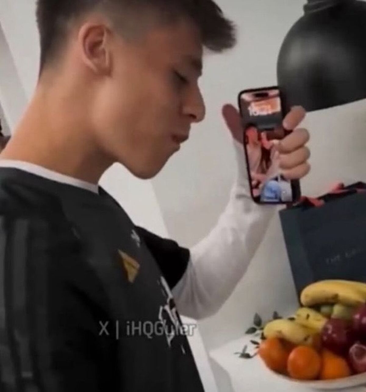 S B926Bd1Ec49598Bc56Fe073C614477E761140186