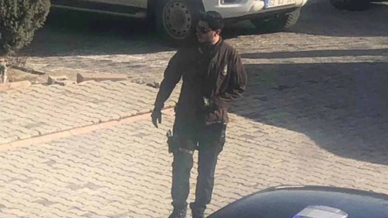 Gulistan Doku Sorusturmasi Eski Vali Tuncay Sonelin Oglunun Fotograflari Ortaya Cikti 3296342 202604241109 2