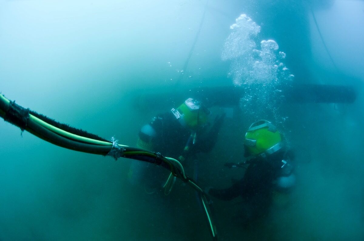 S 428Dac00911Ad43445Eb8Bb87567A723E0B73E3D