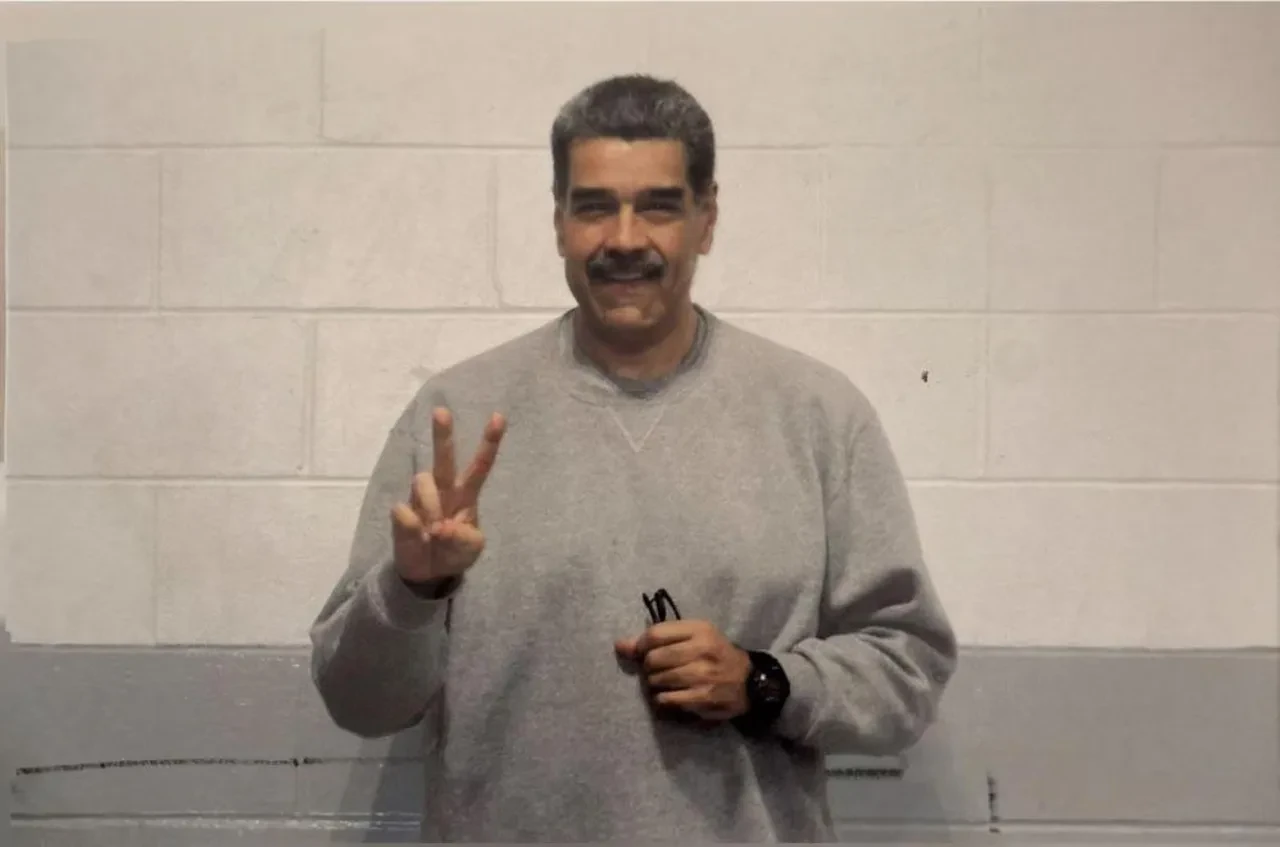 Abdde Gozaltindaki Madurodan Ilk Fotograflar Dimdik Ayaktayiz Venezuela Yeniden Dogac 3356504 202608301848 2