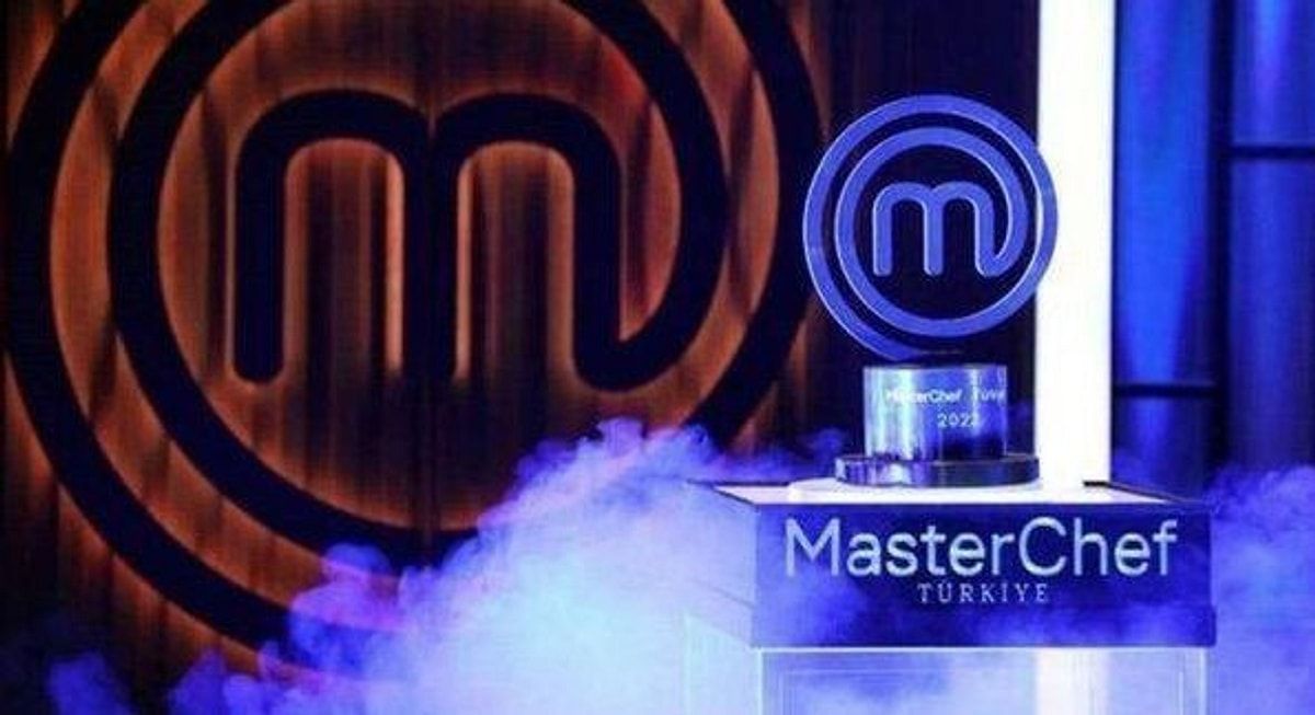 MasterChef’te son ikiye Emre ve Ayşe kaldı! 25 Ekim’de yarışmaya kim veda etti?